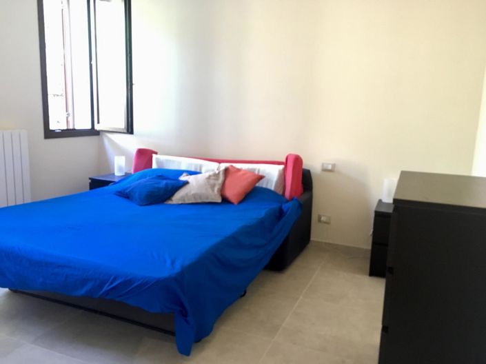 Image No.13-8 Bed House for sale