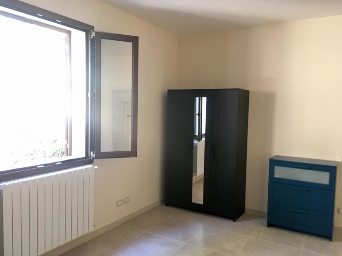 Image No.14-8 Bed House for sale