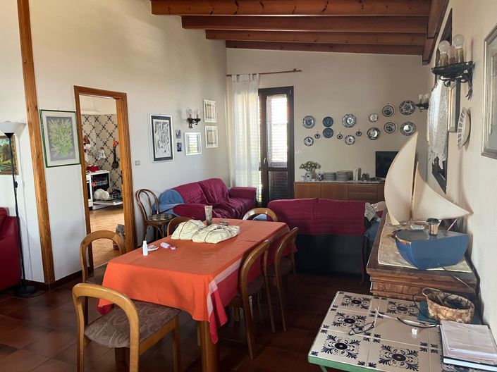 Image No.29-8 Bed House for sale