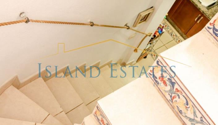 Image No.19-4 Bed House for sale