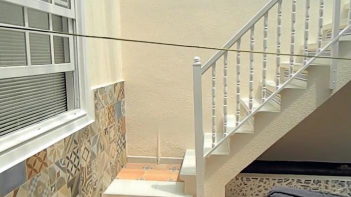 Image No.7-7 Bed Townhouse for sale