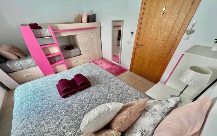 Image No.15-4 Bed Villa / Detached for sale