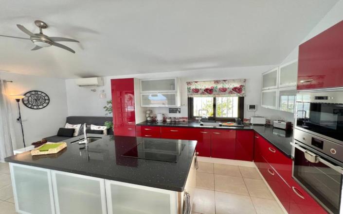 Image No.9-4 Bed Villa / Detached for sale