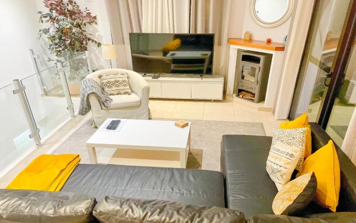 Image No.13-4 Bed Villa / Detached for sale