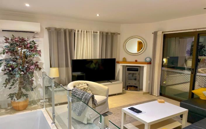 Image No.14-4 Bed Villa / Detached for sale