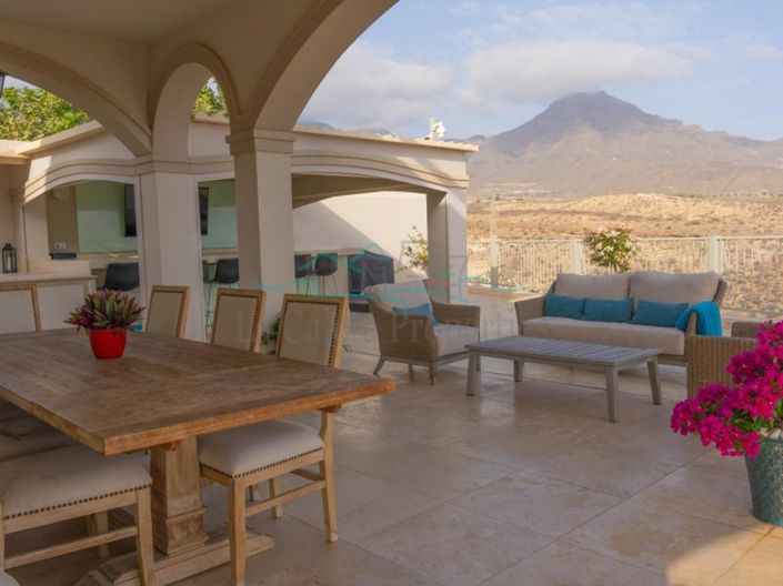 Image No.9-6 Bed Villa for sale