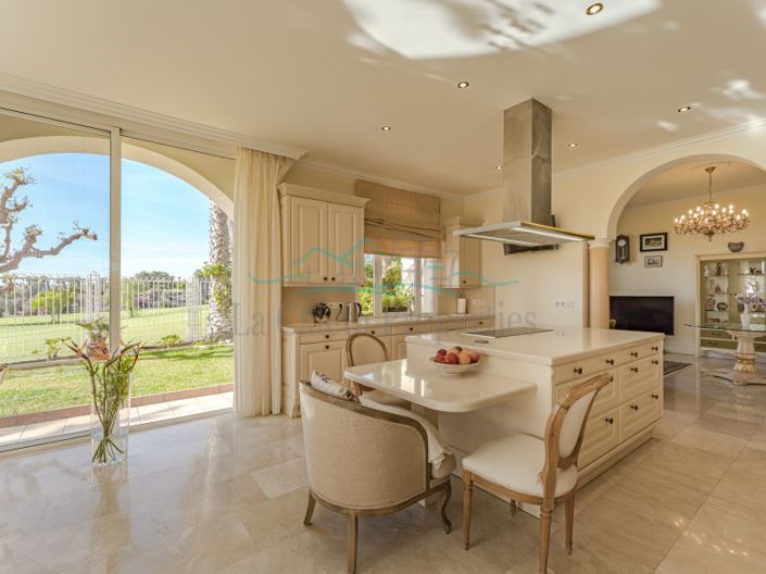 Image No.12-5 Bed Villa for sale