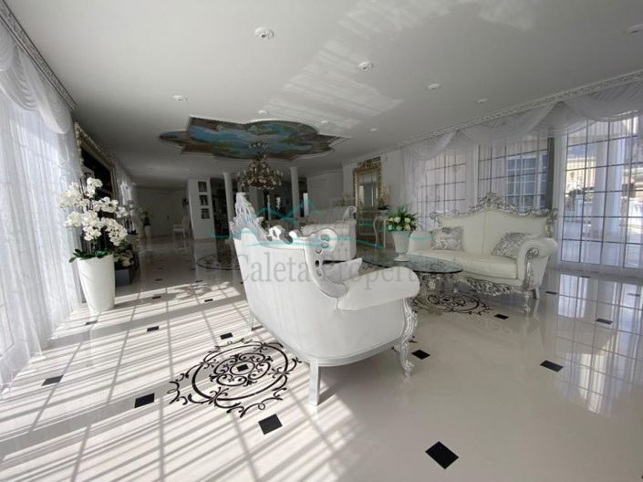 Image No.19-6 Bed Villa for sale