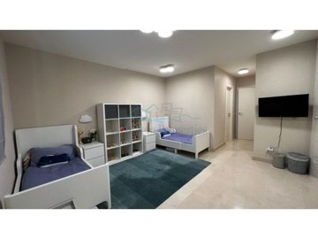 idadf88301-0000-0500-0000-000013fac64c