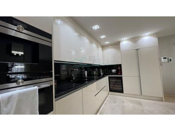 idadf88301-0000-0500-0000-000013fac647