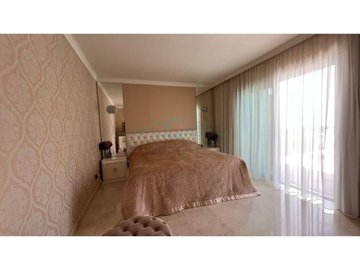 idadf88301-0000-0500-0000-000013fac649