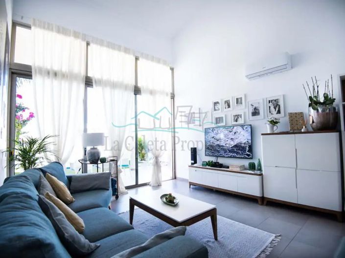 Image No.7-3 Bed House for sale