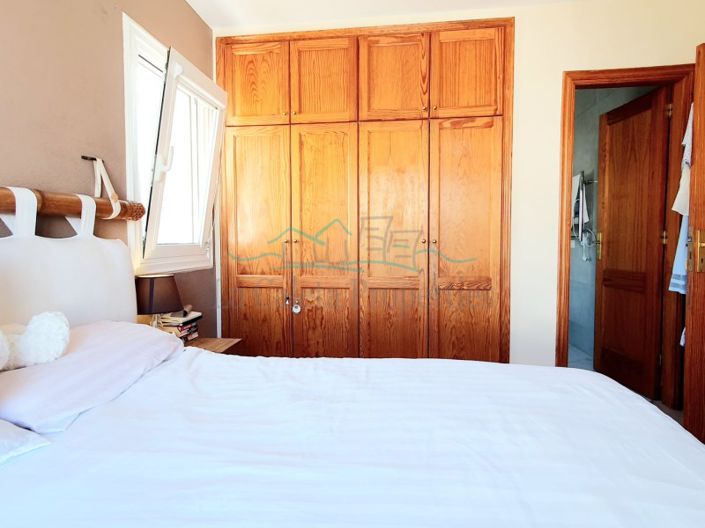 Image No.13-4 Bed House for sale