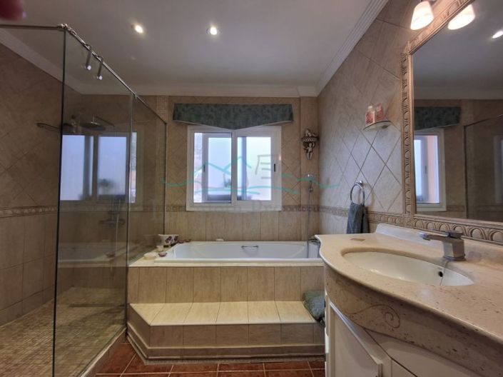 Image No.10-5 Bed Farmhouse for sale