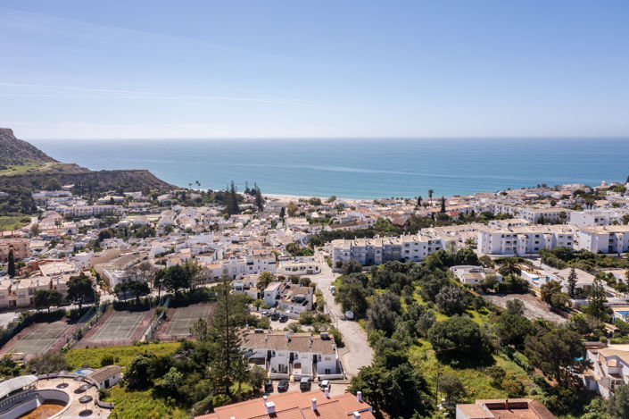 Image No.18-Maison de ville de 2 chambres à vendre à Lagos