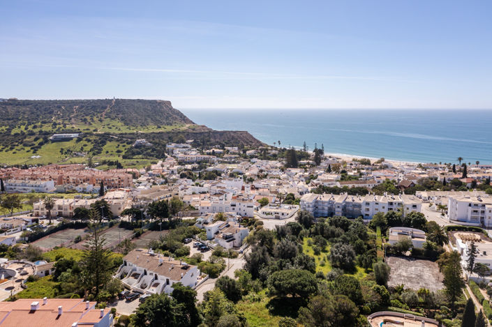 Image No.19-Maison de ville de 2 chambres à vendre à Lagos