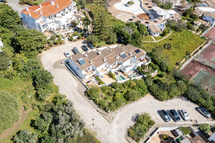 Image No.22-Maison de ville de 2 chambres à vendre à Lagos