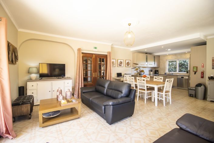 Image No.23-Villa de 8 chambres à vendre à Lagos