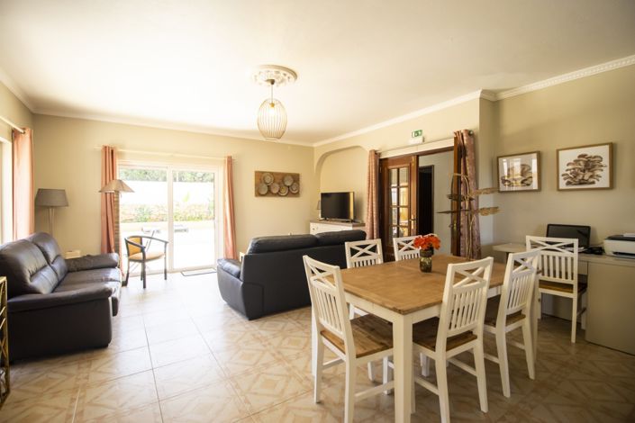 Image No.4-Villa de 8 chambres à vendre à Lagos