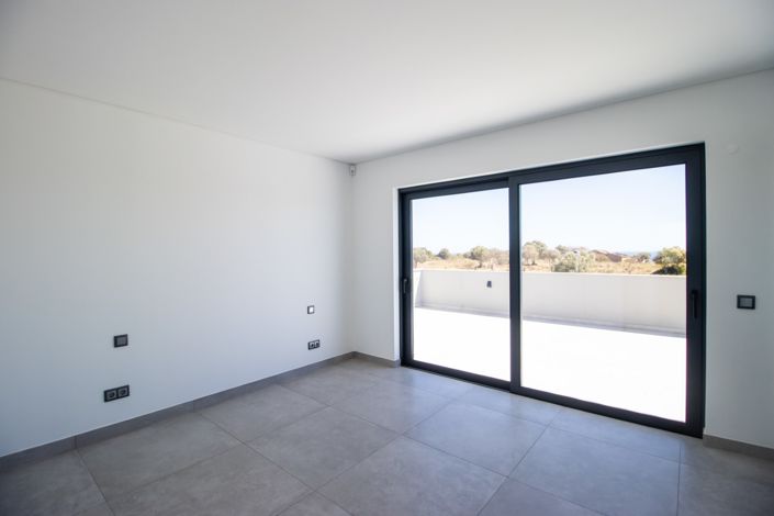 Image No.22-5 Bed Villa for sale