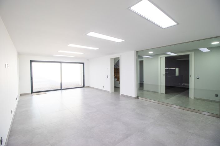 Image No.31-5 Bed Villa for sale