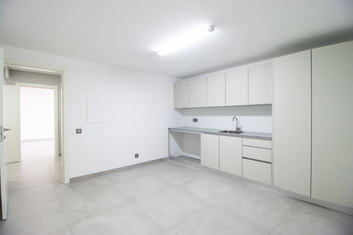 Image No.38-5 Bed Villa for sale