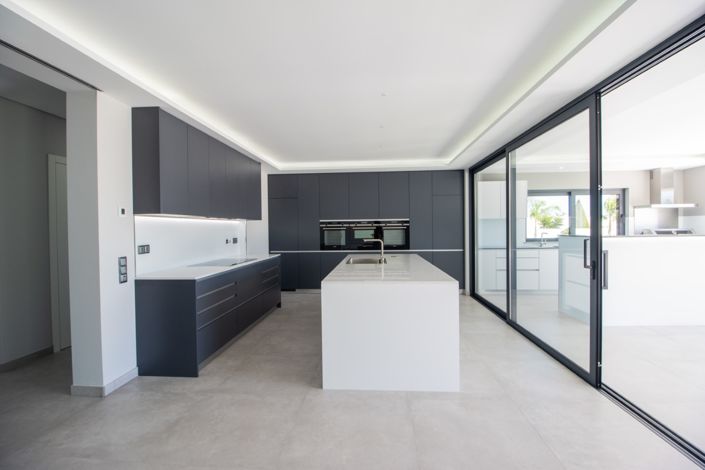 Image No.6-5 Bed Villa for sale