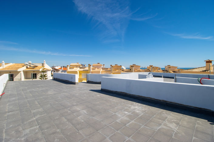 Image No.44-5 Bed Villa for sale