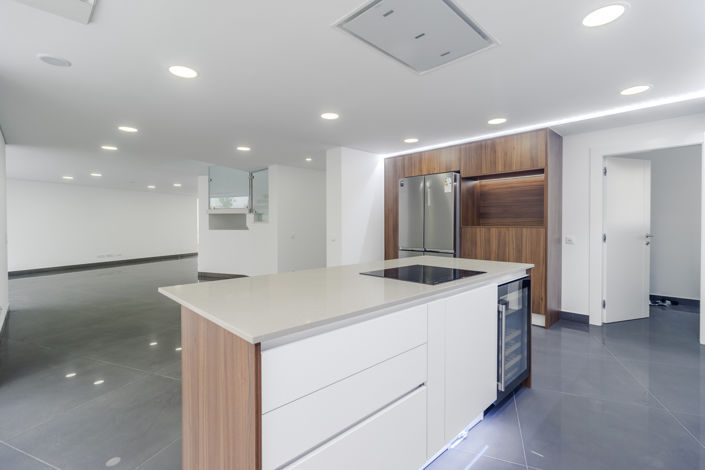 Image No.10-5 Bed Villa for sale