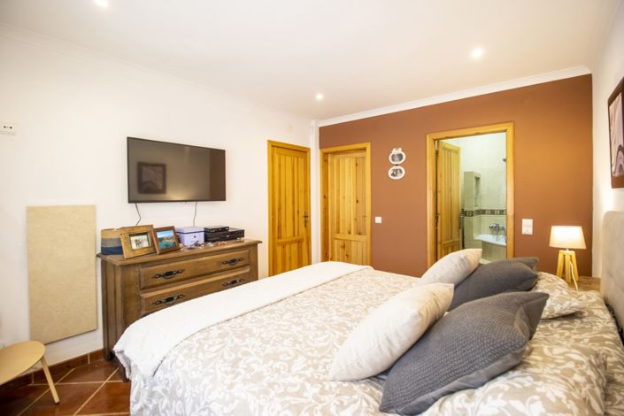 Image No.25-4 Bed Villa for sale