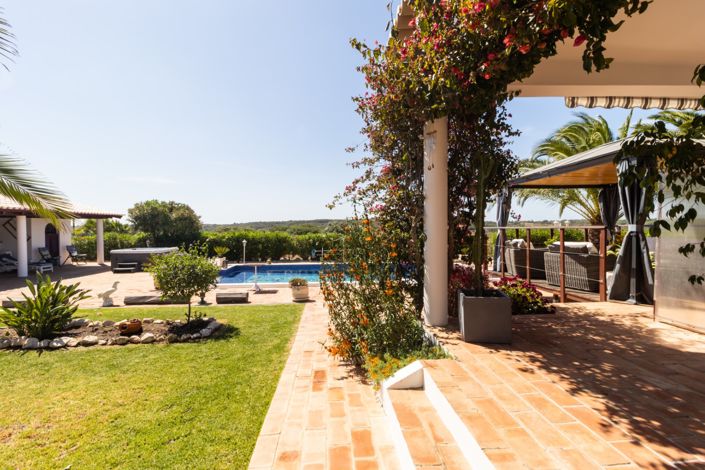 Image No.4-4 Bed Villa for sale