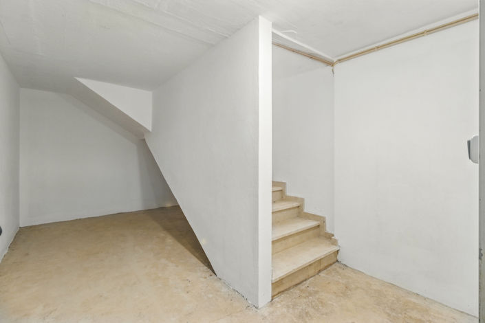 Image No.35-Commercial for sale