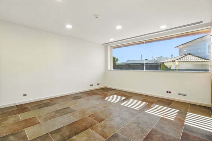 Image No.10-Commercial for sale