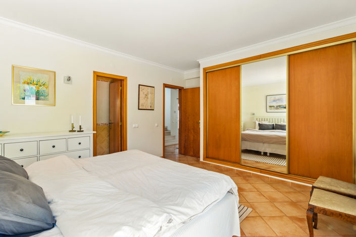 Image No.17-3 Bed Villa for sale