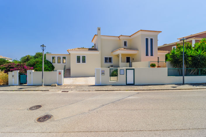 Image No.57-3 Bed Villa for sale