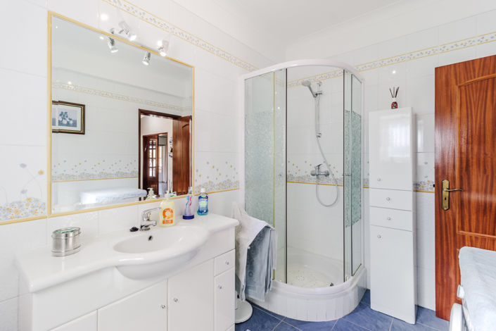 Image No.22-5 Bed Villa for sale