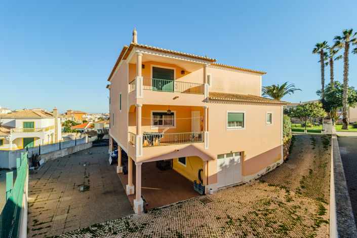 Image No.48-5 Bed Villa for sale