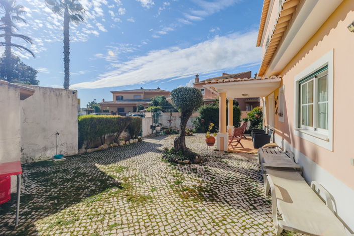 Image No.9-5 Bed Villa for sale