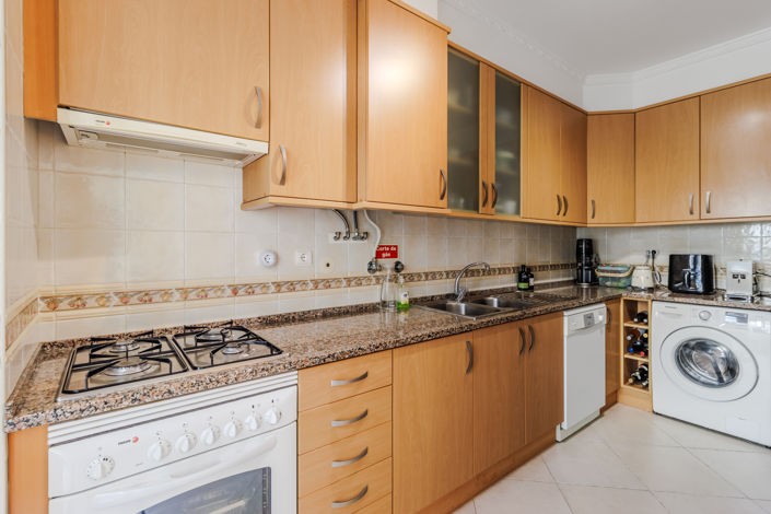 Image No.10-2 Bed Apartment for sale