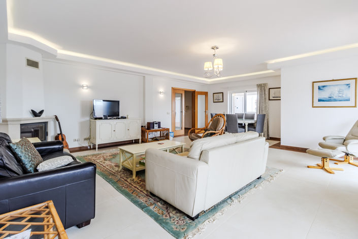 Image No.6-Villa de 6 chambres à vendre à Lagos