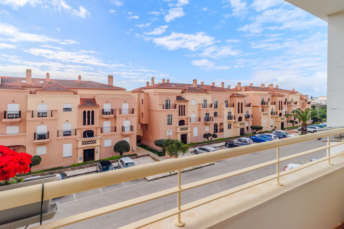 Image No.24-3 Bed Apartment for sale