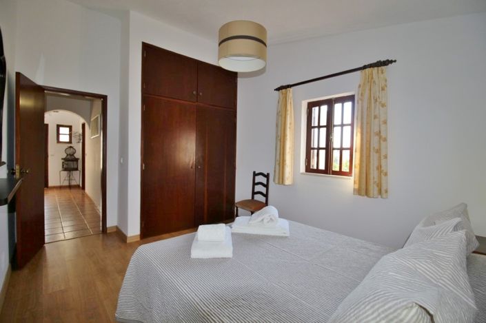 Image No.14-9 Bed Villa for sale