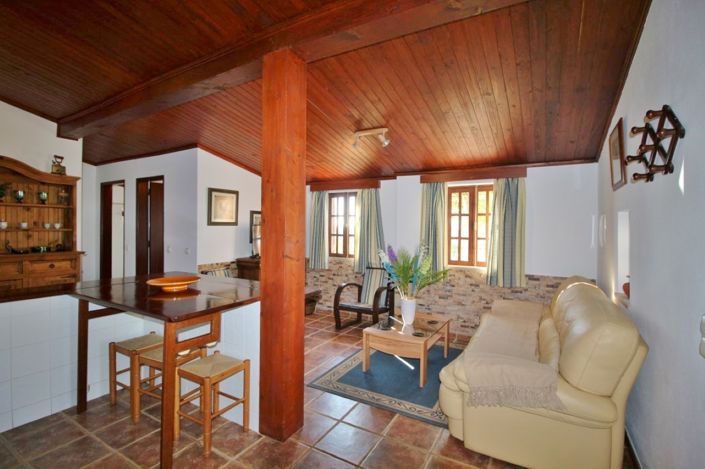 Image No.20-9 Bed Villa for sale