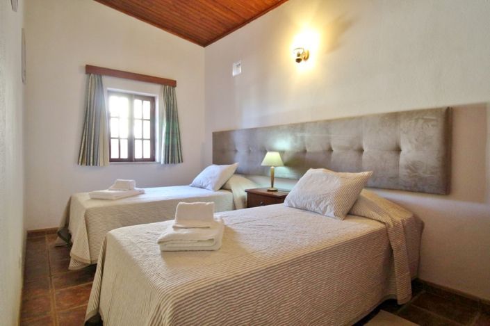 Image No.21-9 Bed Villa for sale