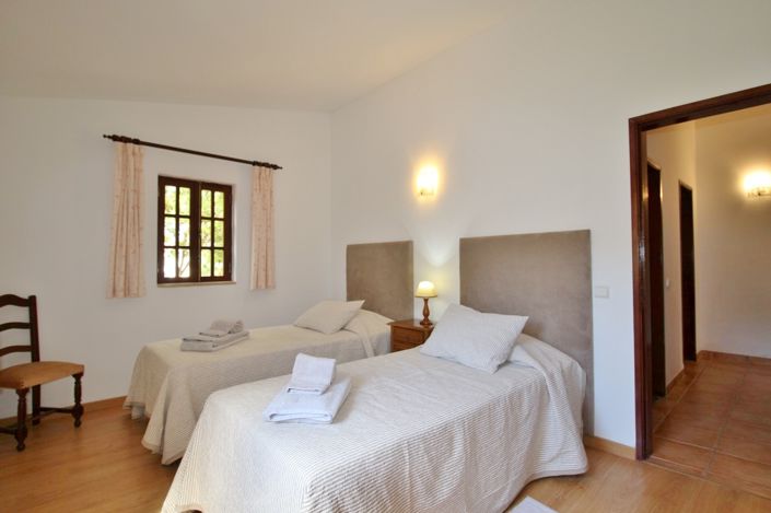 Image No.23-9 Bed Villa for sale