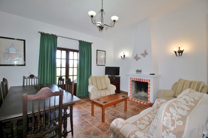 Image No.5-9 Bed Villa for sale