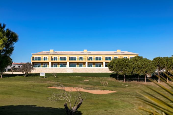 Image No.12-2 Bed Townhouse for sale