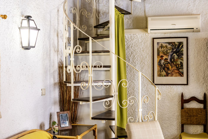 Image No.26-3 Bed Townhouse for sale