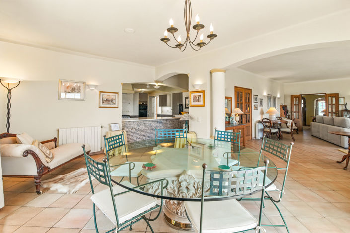 Image No.7-5 Bed Villa for sale