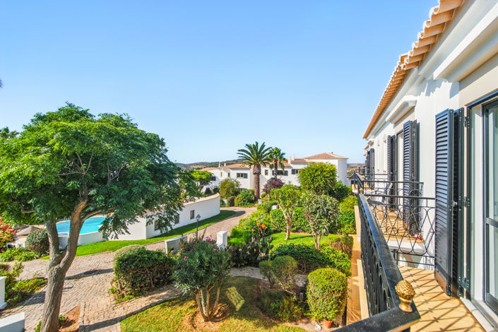 Image No.14-3 Bed Townhouse for sale